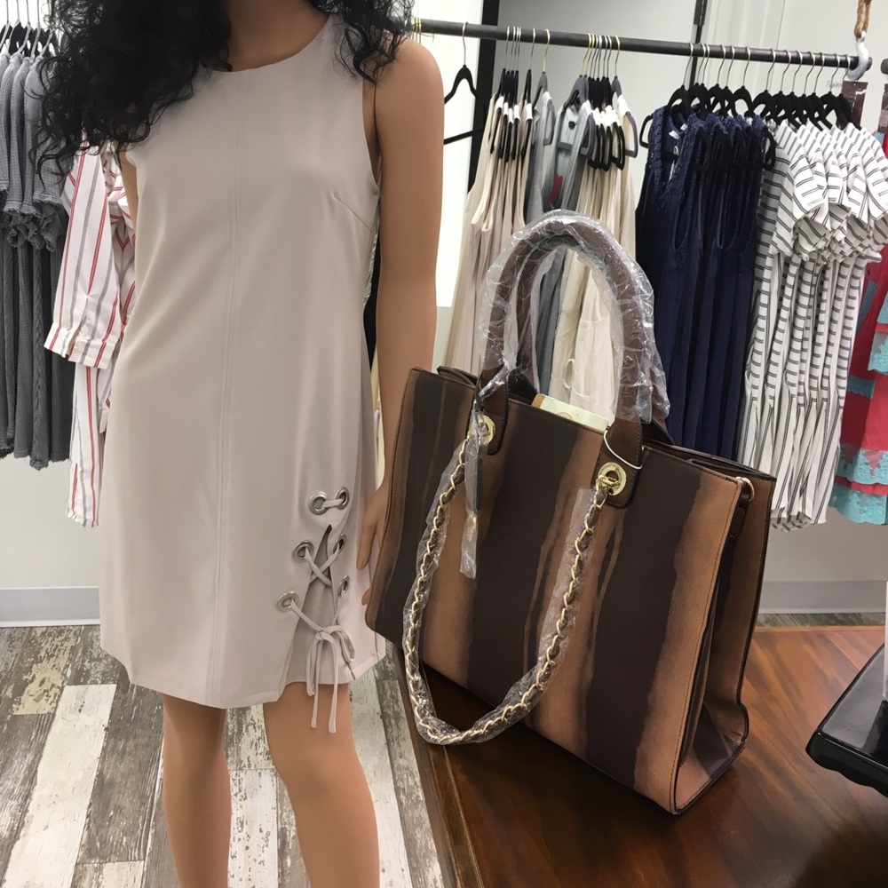 Cocoa Ombré Striped Purse 👜